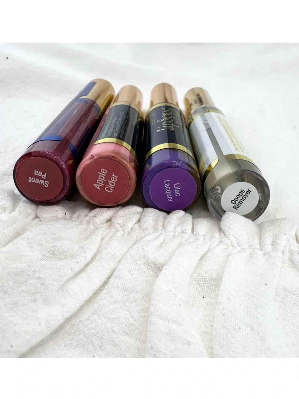 NEW LipSense Long Lasting Lip Color Bundle. Red.